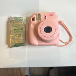 Fuji instax Mini 8 Polaroid Camera