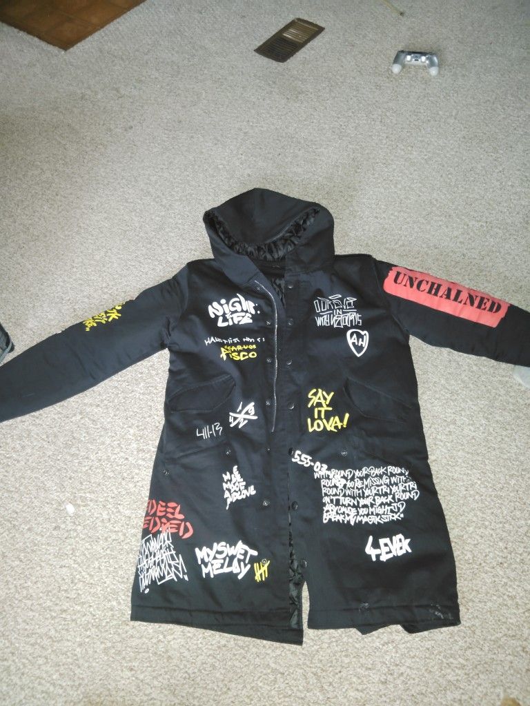 Yeshibounty Trench Coat.