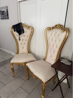 King and queen chairs