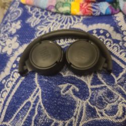 JbL  Bluetooth  Headphones 