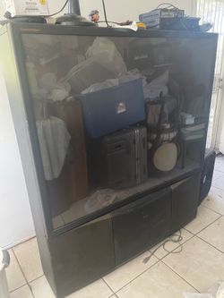 Panasonic CinemaVision 51" Projection TV