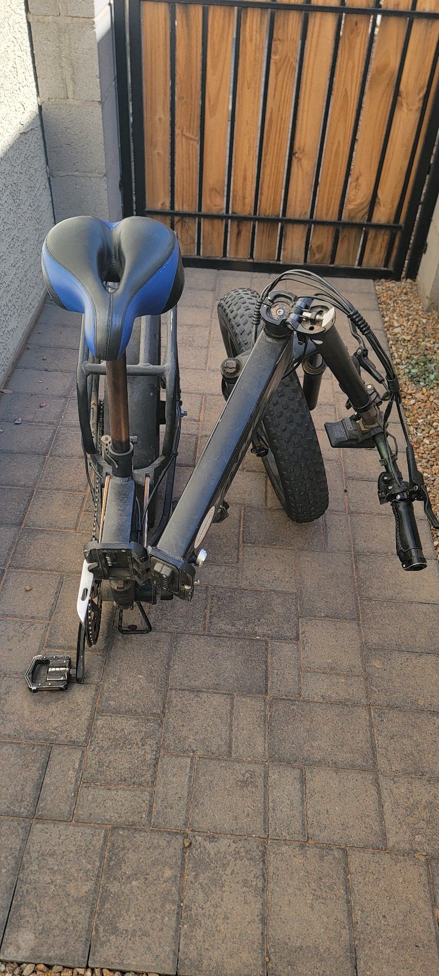 YAMEE Ebike, Charger, New Tube, Motor Extract Tool, Bike Cover Ect.