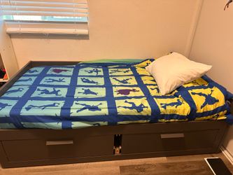 Twin size bed