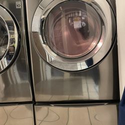 LG 4.3 cu. ft. ultra-large capacity front-load washing machine & Gas Dryer