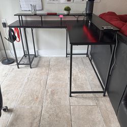 L Shaped Gaming/Work Desk And Rolling Gaming Chair 