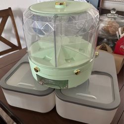 Multi purpose plastic containers