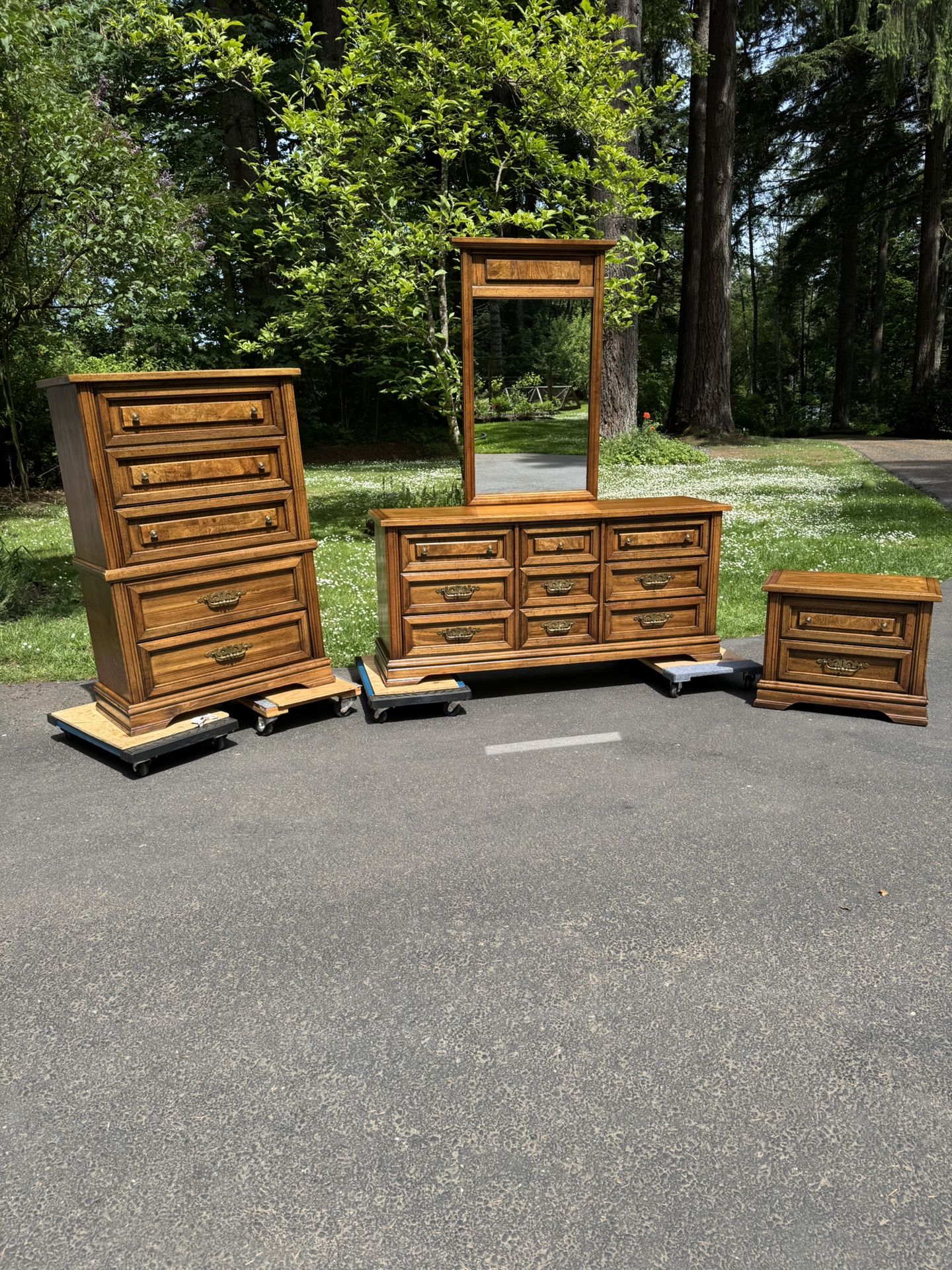 Vintage Bedroom Set With Dresser, Mirror, Chest Of Drawers & Nightstand
