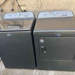 Maytag Washer & Gas Dryer (Matte Black)