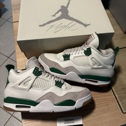 Nike Jordan 4 SB Pine Green Size 9.5 Clean All stars