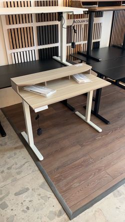 40" " brand new standing desk with monitor standing