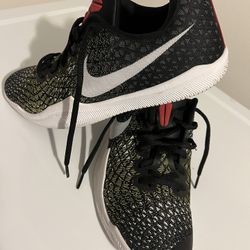 Nike Size M09 Like New 