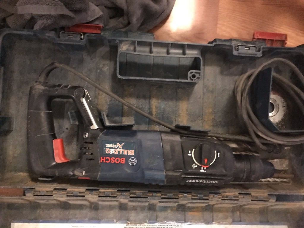 Bosch Hammer