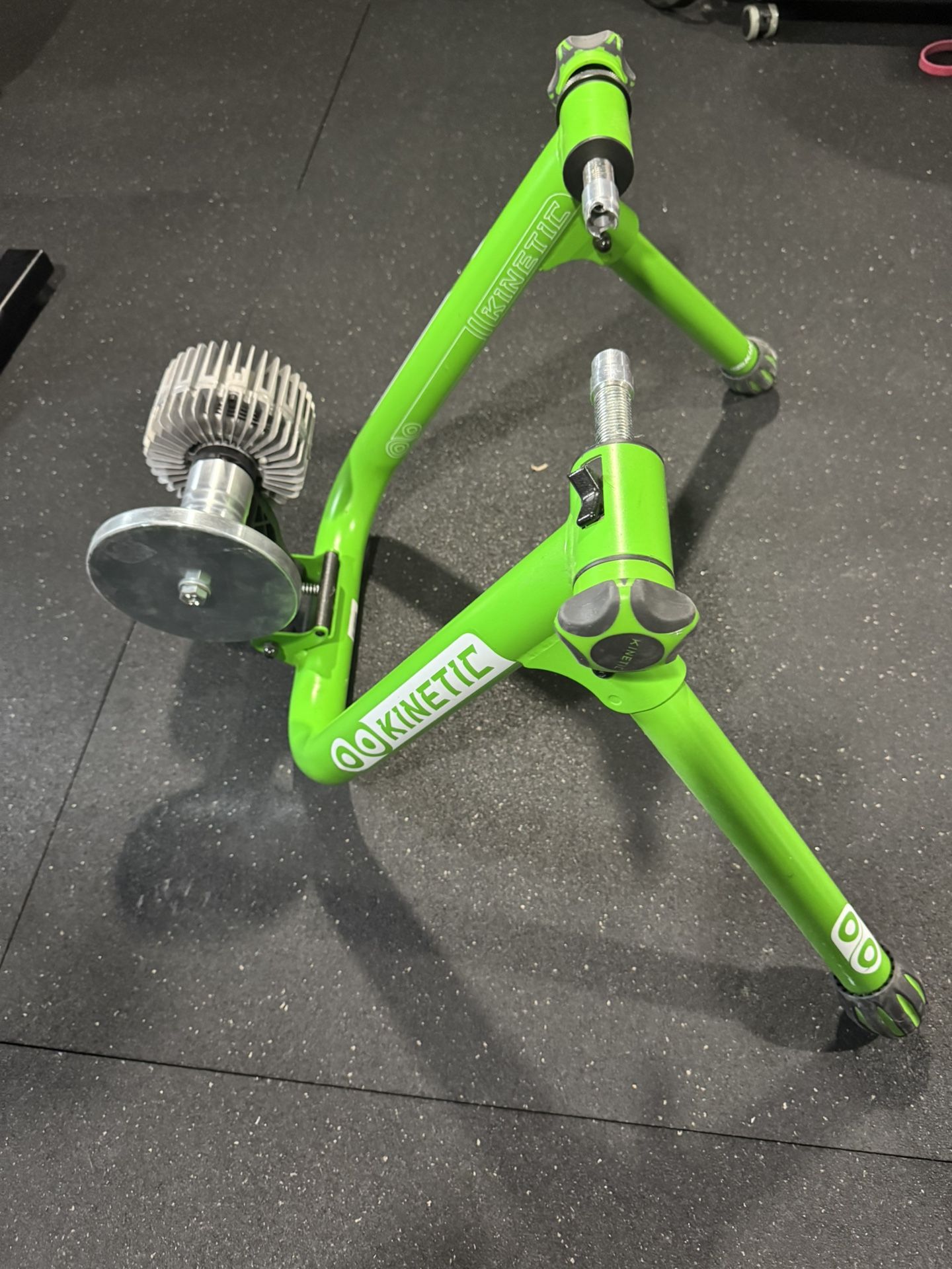 Bike Trainer Kurt Kinetic Fluid Road Machine