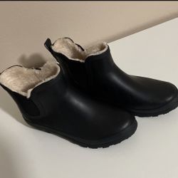 Water Boots.  Size 10