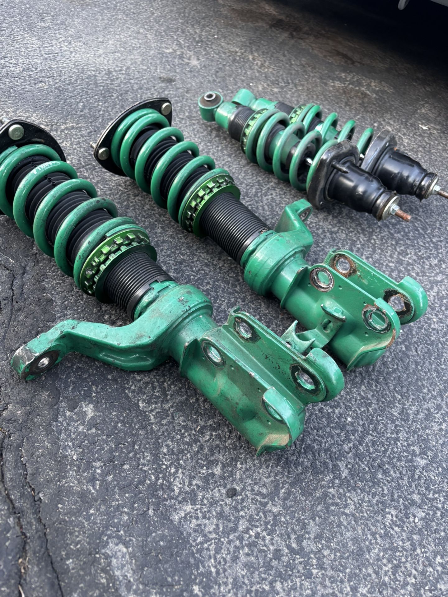 Tein Street Basis Z Coilover Kit (DC5) 2002-2006 Acura RSX