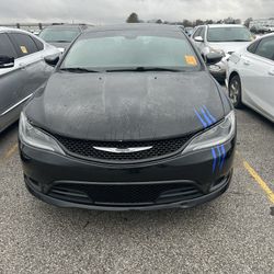 Car Chrysler (contact info removed) 169.855 Milles 