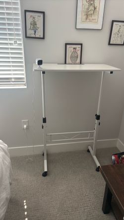 Standing office desk