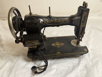 Vintage White Rotary Sewing Machine – Model 293643 (Works)