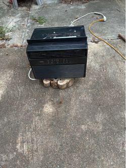 WINDOW AC UNIT