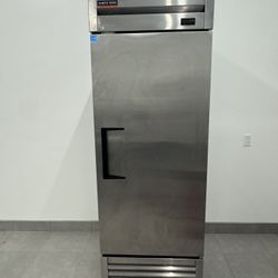 True T-23-HC Refrigerator 
