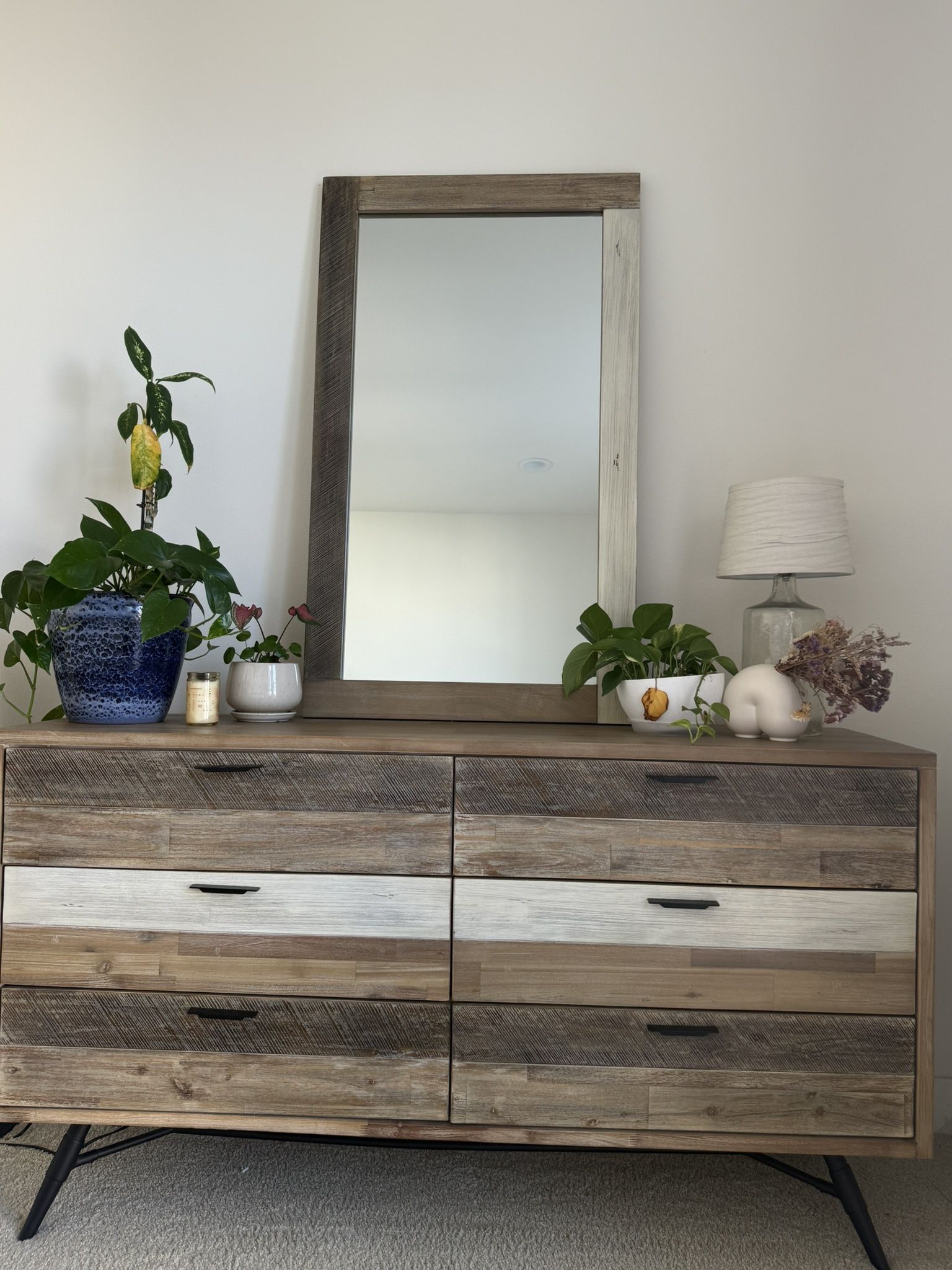 Rustic 6-drawer Dresser (mirror not included)