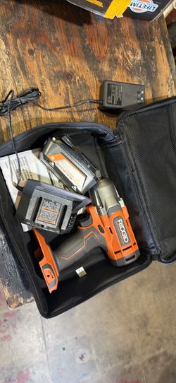 1/2” Ridgid 18 volt cordless 3-speed impact wrench kit