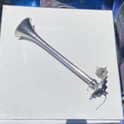 Electrical horn silver