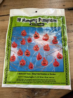 Hanging Pumpkins (Halloween)