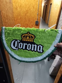 corona pinata