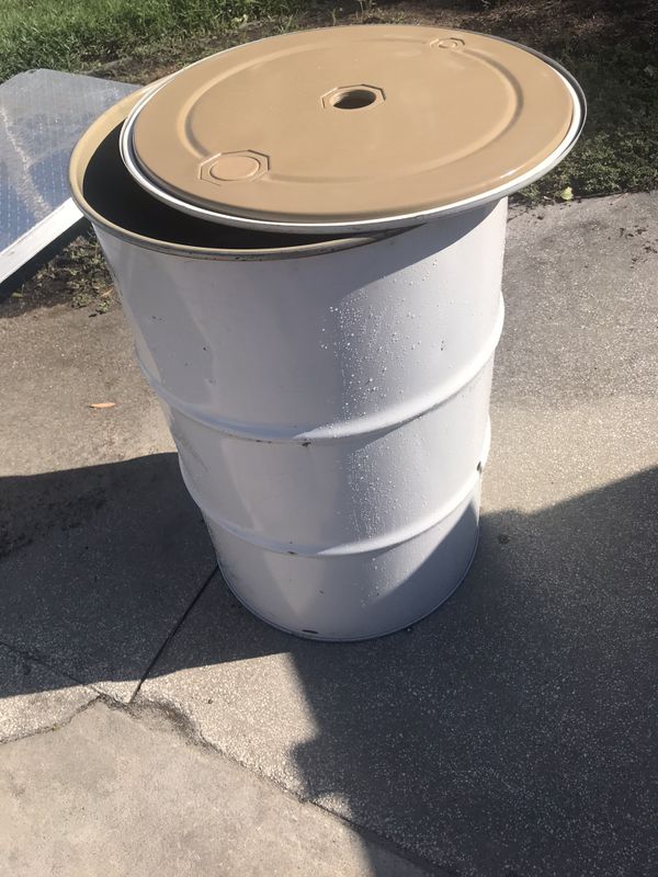 Shipping barrels 55 gallon with removable lids for Sale in Largo, FL