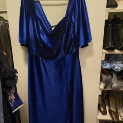 ELEGANT GOWN: Velvet Royal Blue Gown size 18w