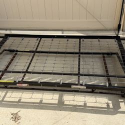 Revive Black Metal Pop-Up Trundle | Twin