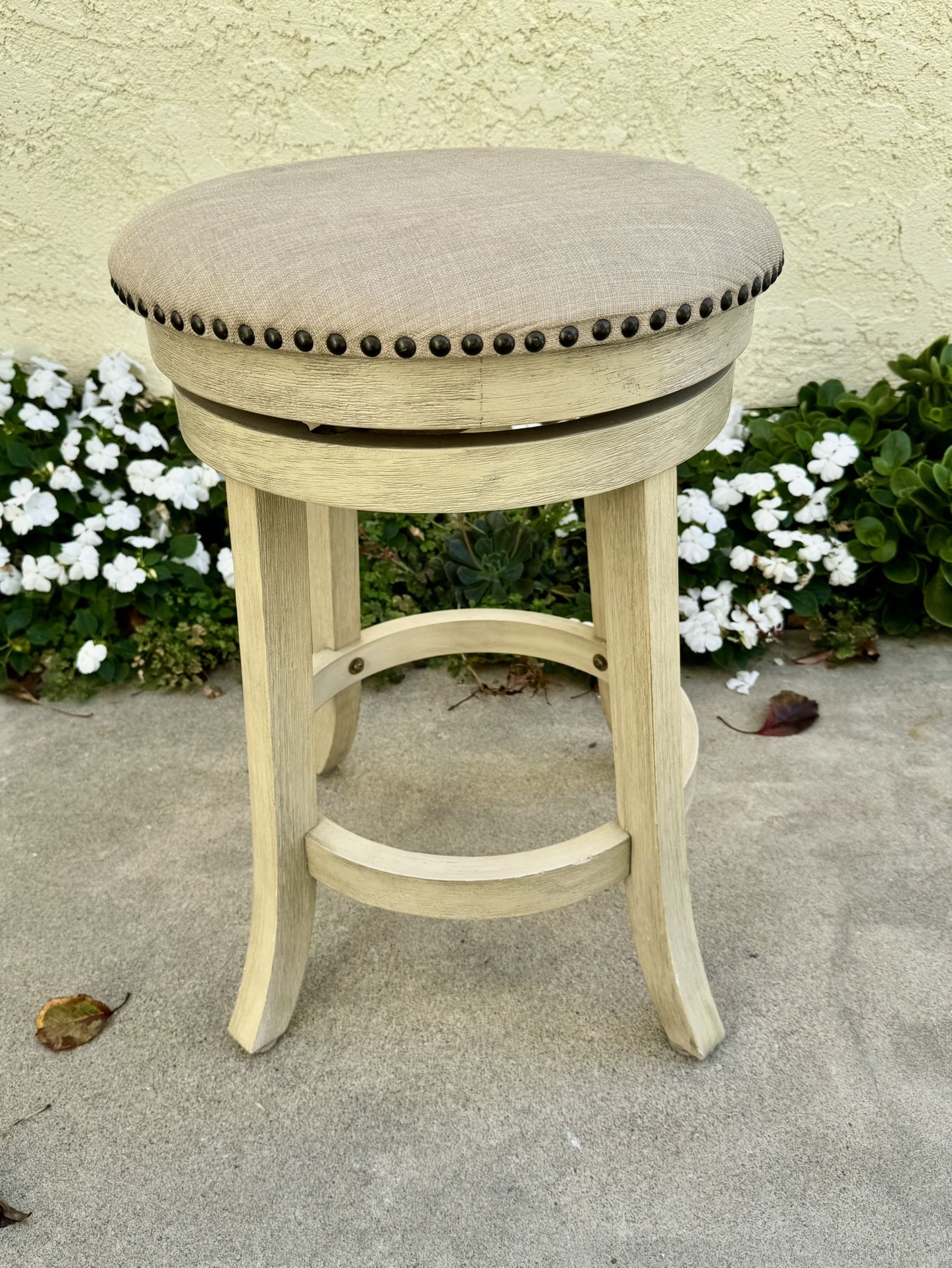 Nail Head Bar Stool  Round 26” Tall 19” Diameter Swivel Wood Legs Star Product