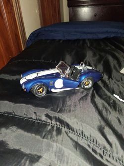 Shelby Cobra Muscle Model car 1/12th the size of a real Cobra