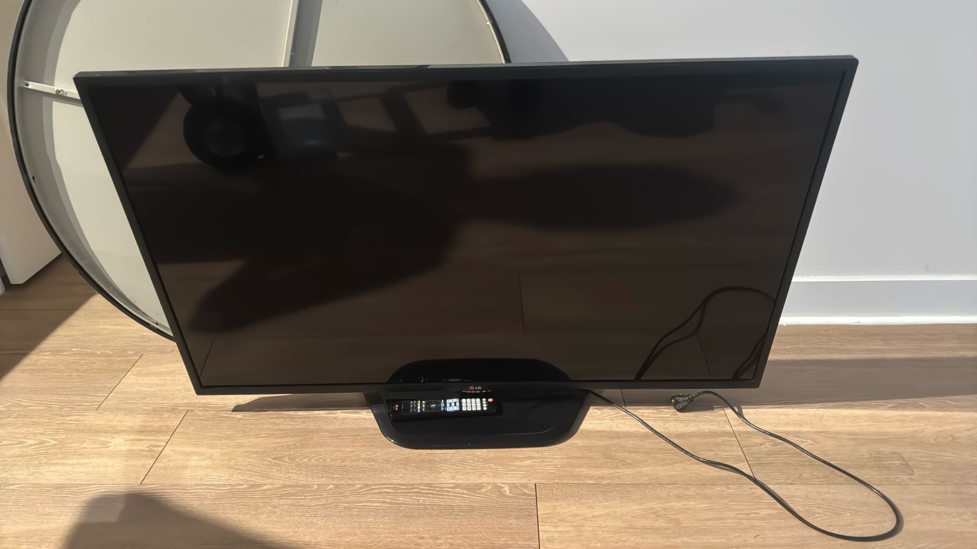 52 inch LG TV