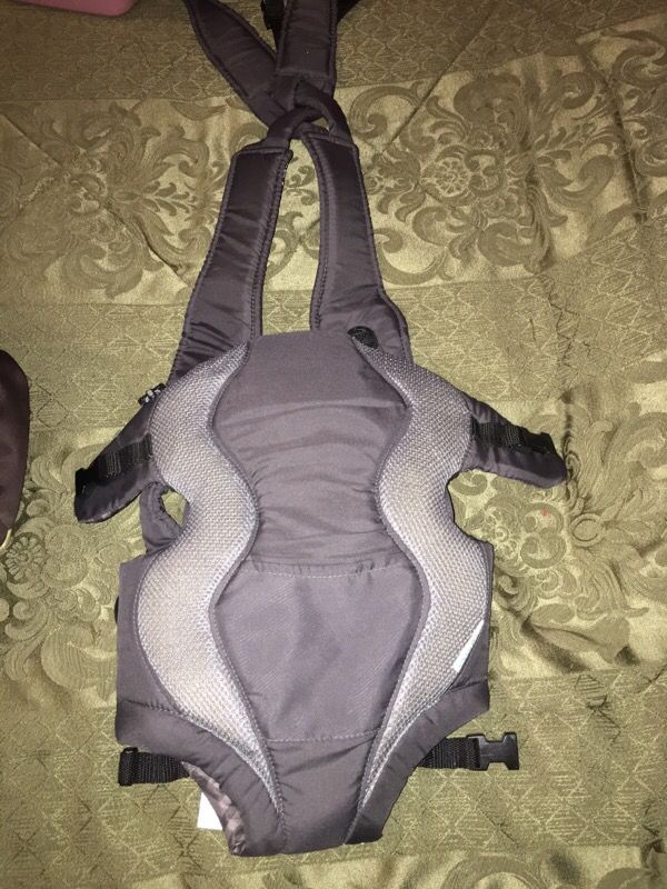 Evenflo baby carrier