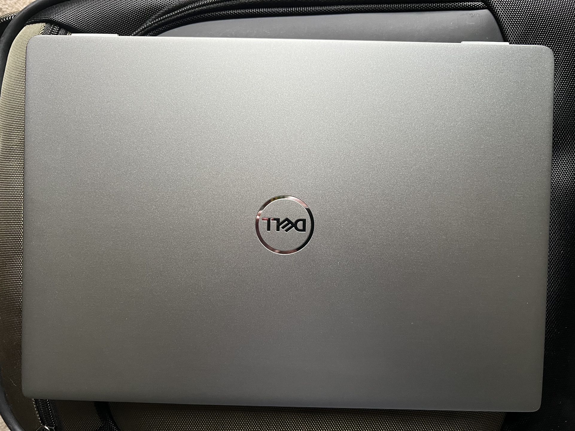 Dell Latitude 7450 | 32GB RAM | Intel Ultra 7 165U | 512GB SSD