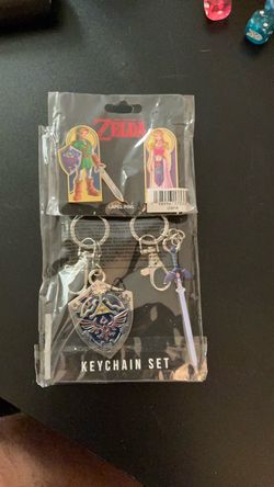 Legend of Zelda Keychain and Lapel Pin Set