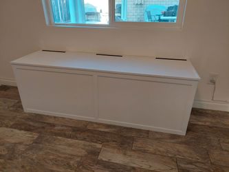 Window seat bench