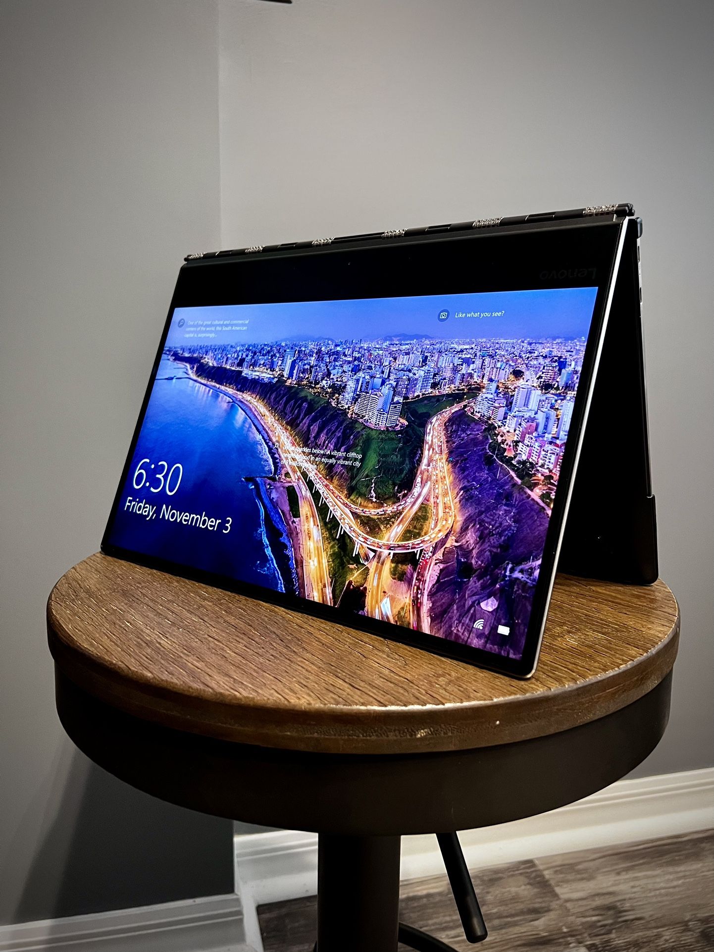 Lenovo Yoga 910 (Like New)