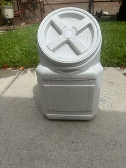 Airtight Stackable Pet Food Storage Container – Approx. 40 lb- $20