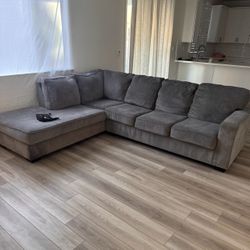 Super Cute & Comfy Grey Sectional