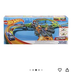 Hot Wheels Colossal Crash Track Set