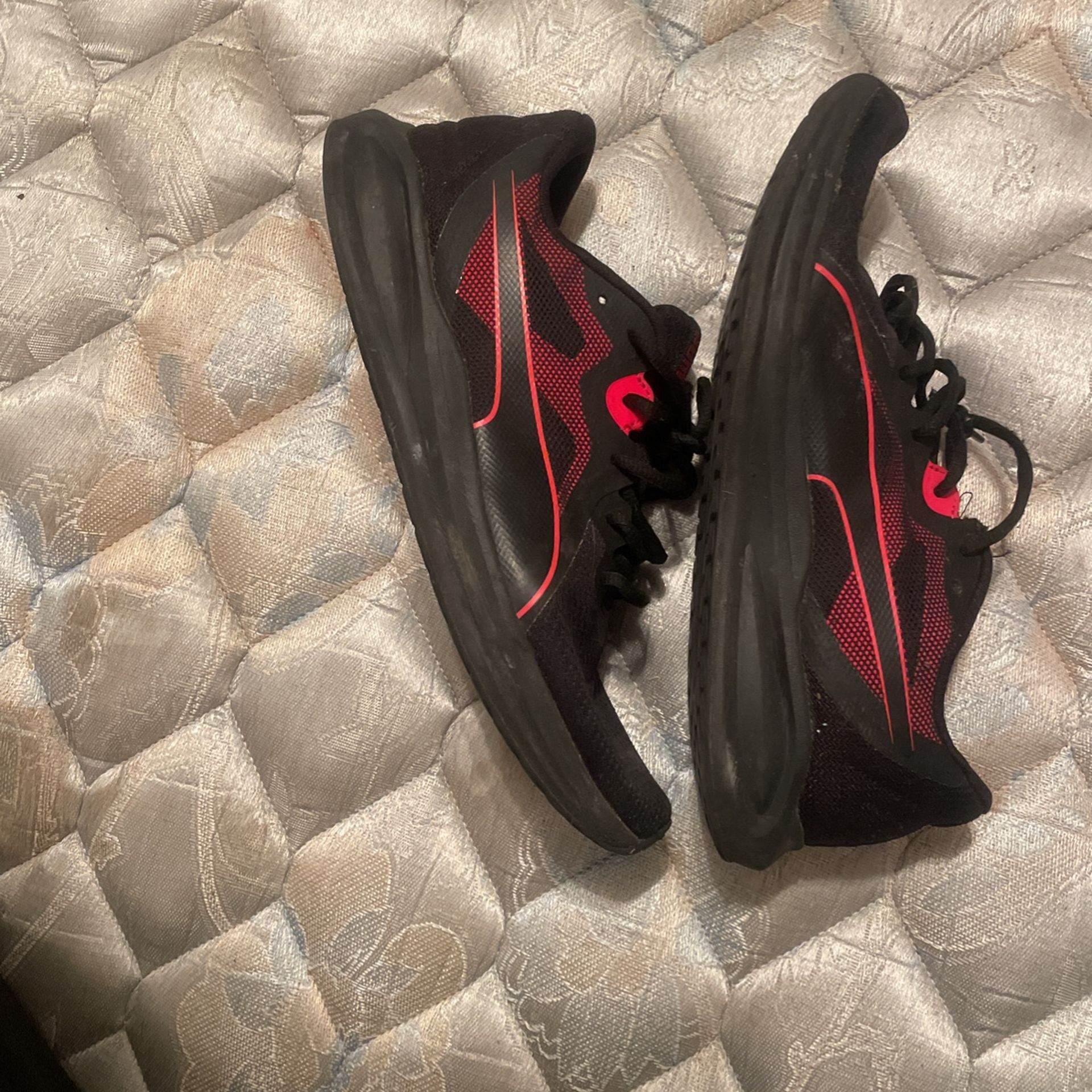 Puma Sneakers