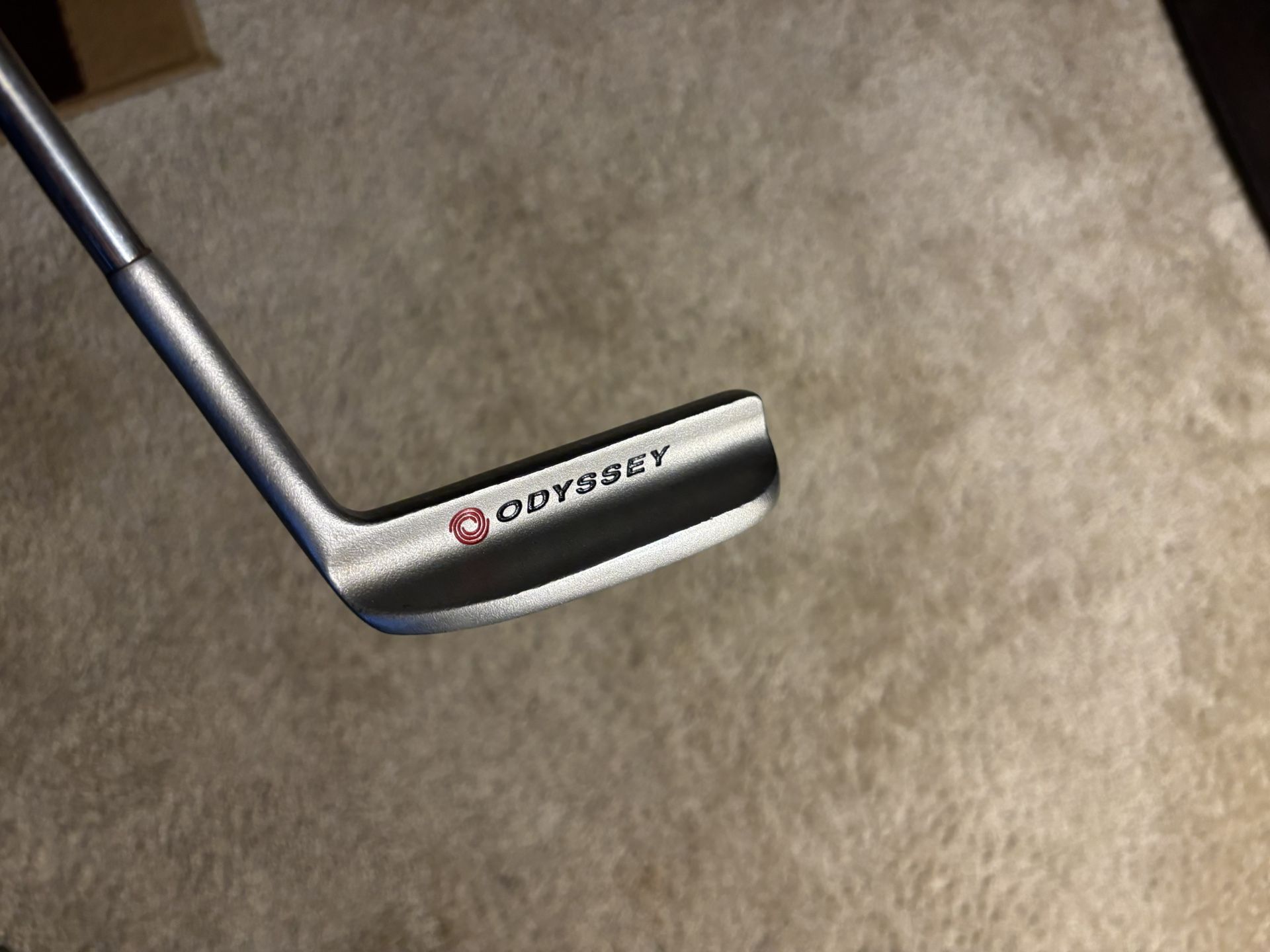 Odyssey 882 34” putter with new grip and new cover