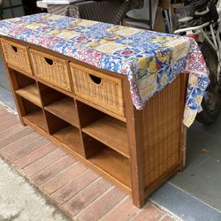 Great Entry Table / Credenza For Stowing Shoes Items In Drawers