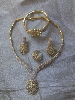 Romanian good jewelry set