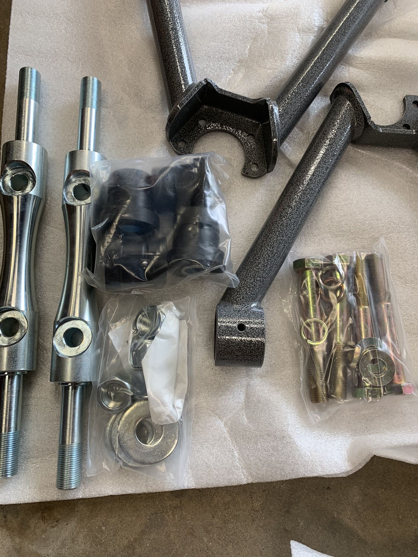 Porterbuilt C10 upper control arms for Sale in Glendora, CA - OfferUp