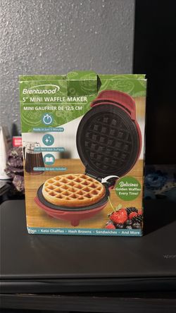 Brentwood Mini waffle maker