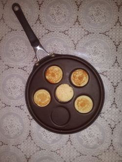 Cooking with calphalon pancakes pan